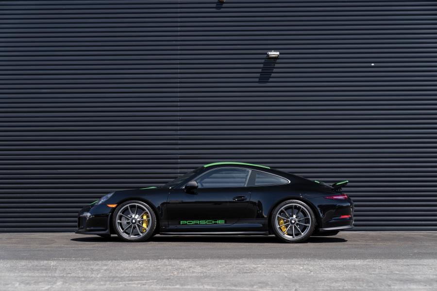  Porsche 911 R (991) 2016 года  (NA) (фото 28 из 40)